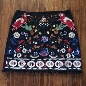 Embroidered mini skirt